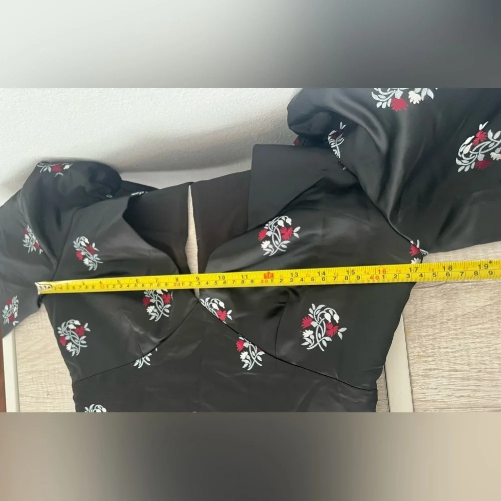 JOIE Black Minia Floral Dress Dark Romantic Flounce V Neck Party Size 6 NWT - Picture 11 of 14